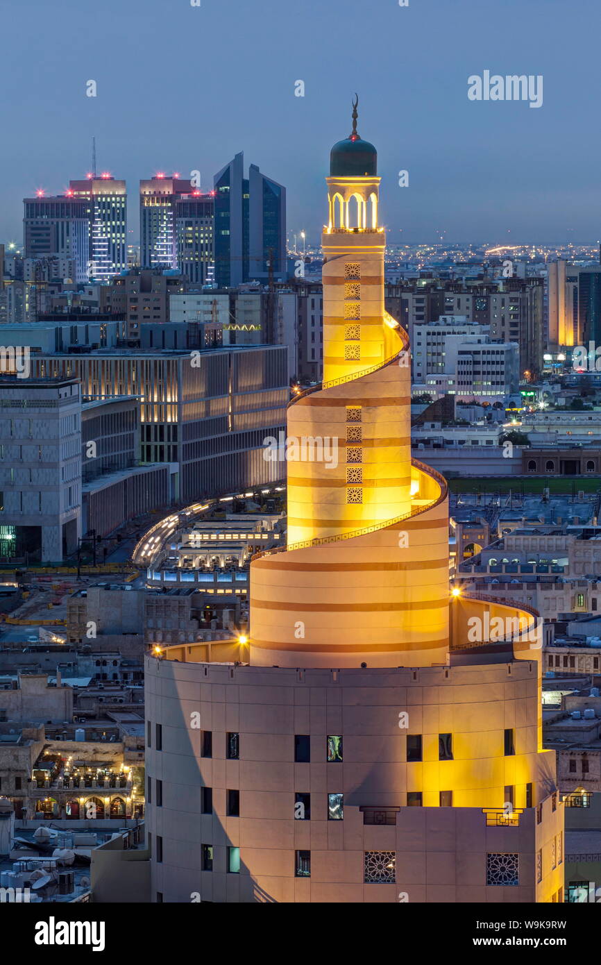 The spiral mosque of the Kassem Darwish Fakhroo Islamic Centre in Doha, Qatar, Middle East Stock Photo