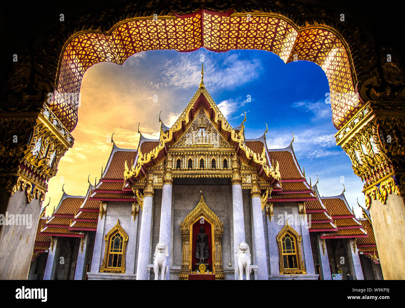 Marble temple at sunrise in Bangkok in Thailand Stock Photo - Alamy