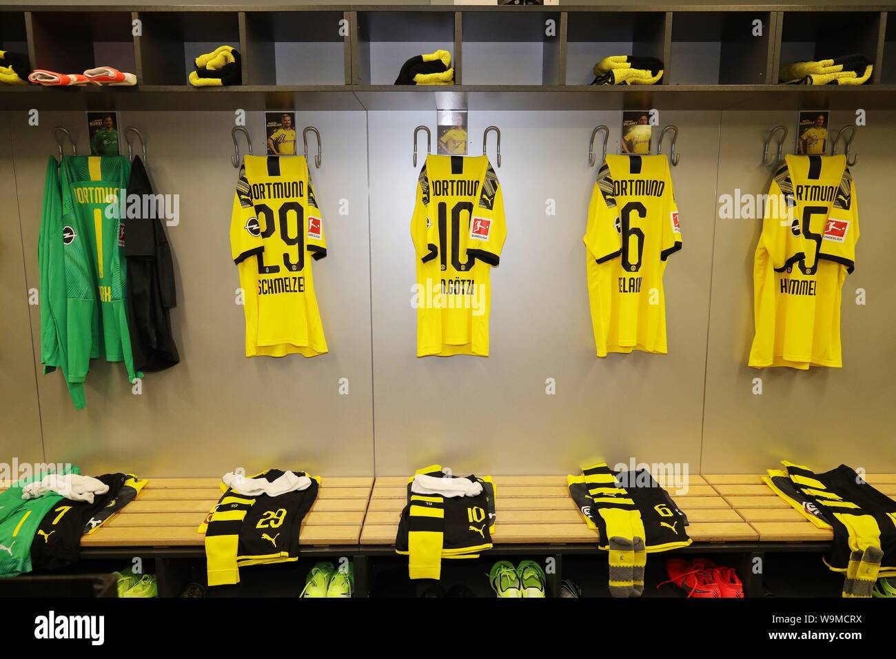 firo: 14.08.2019, football, 1.Bundesliga, season 2019/2020, BVB, Borussia  Dortmund, AMAZON Original Inside Borussia