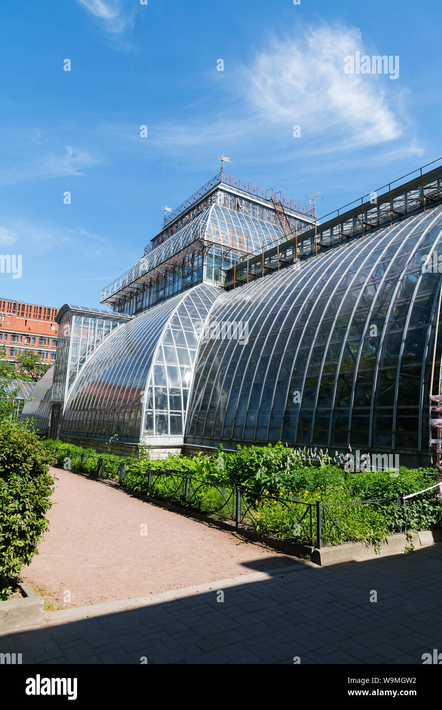 Peter the Great Botanical Garden ,Glass House and Lenin botanic garden  saint petersburg, russia Stock Photo - Alamy