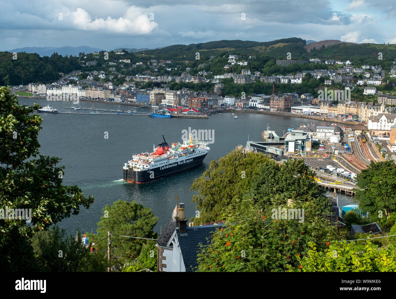The Caledonian MacBrayne ferry the Isle of Mull arrives into Oban Harbour on its return journey from Craignure, on the Island of Mull, Scotland. Stock Photo