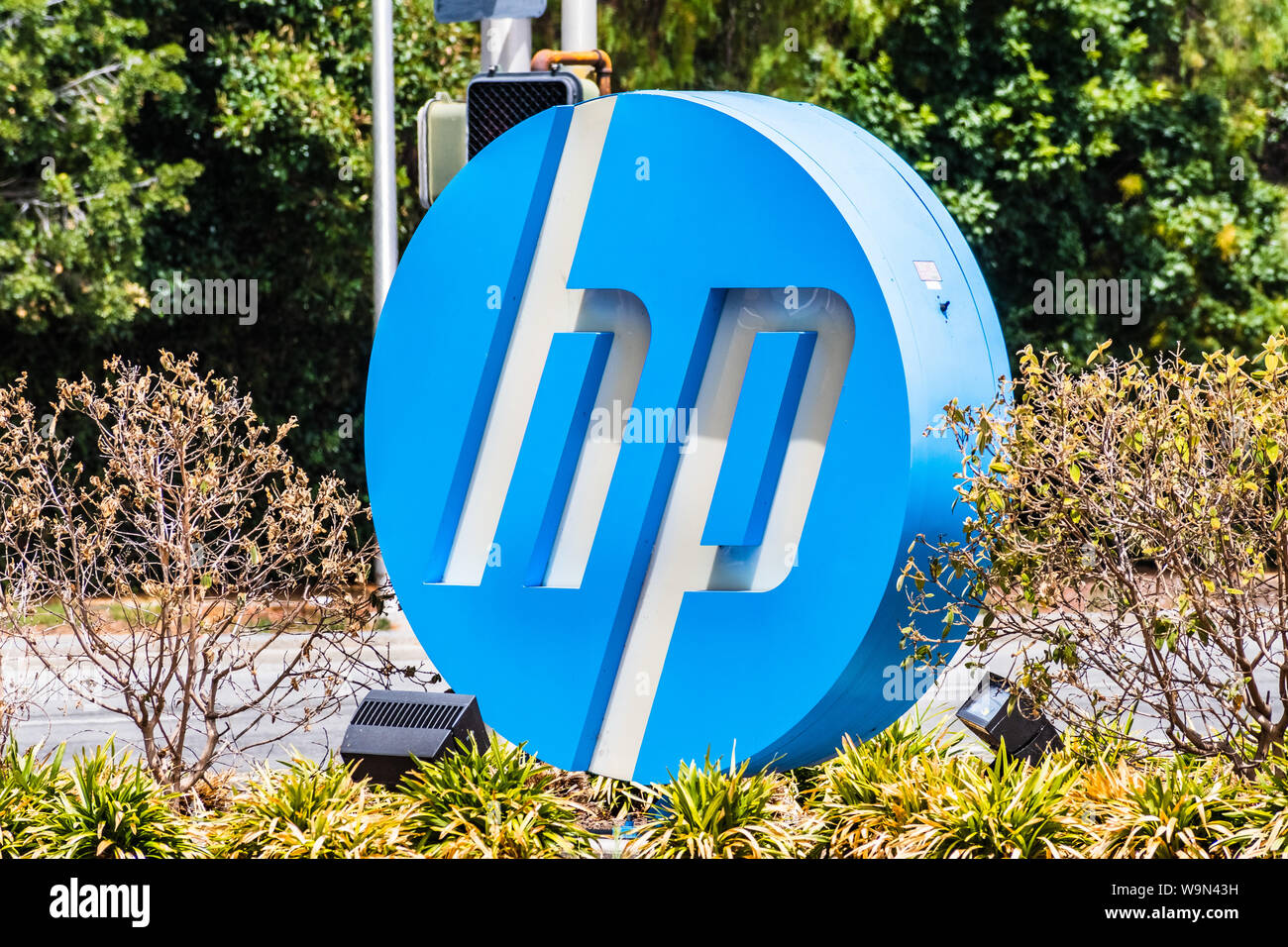 August 5, 2019 Palo Alto / CA / USA HP logo at the entrance to the