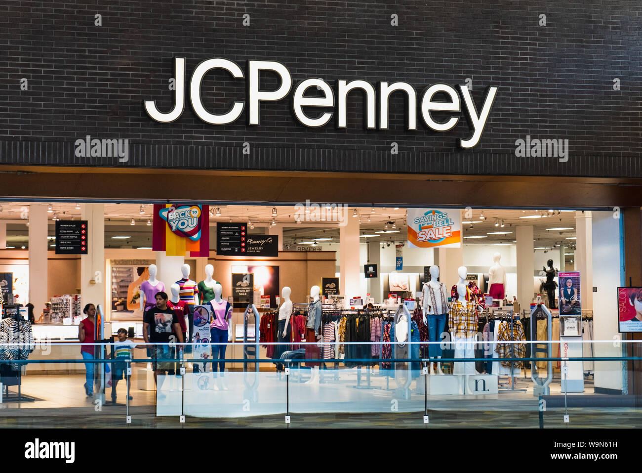 jcpenney.scene7.com/is/image/JCPenney/DP0825202015