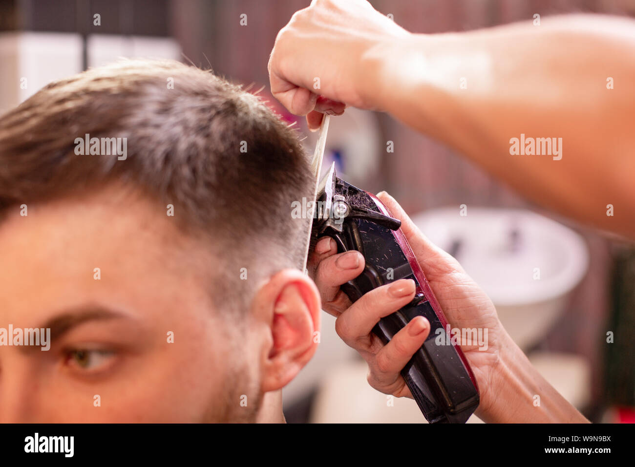 Haircut Closeup Hands Holding A Hair Clipper Barber Style Creation Beauty Beauty Saloon Stock Photo Alamy Haircut Closeup Hands Holding A Hair Clipper Barber Style Creation Beauty Beauty Saloon Stock Photo Alamy