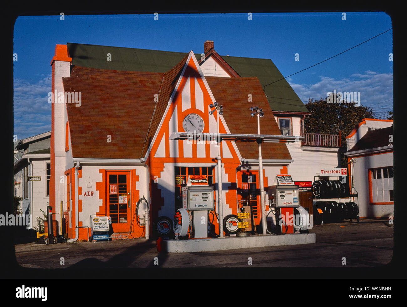 Beacon gas, South Milwaukee, Wisconsin Stock Photo Alamy