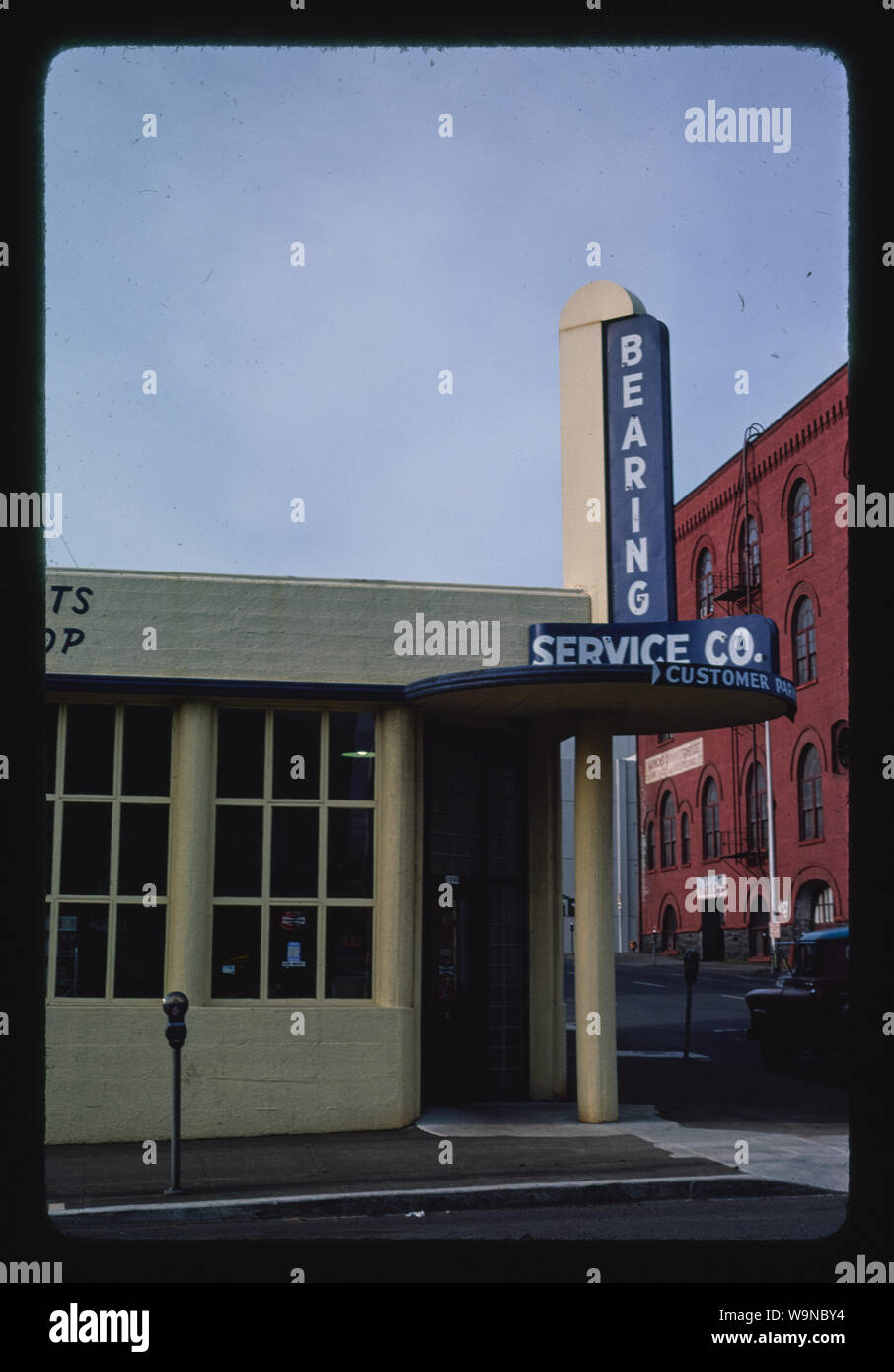 Bearing service company hires stock photography and images Alamy