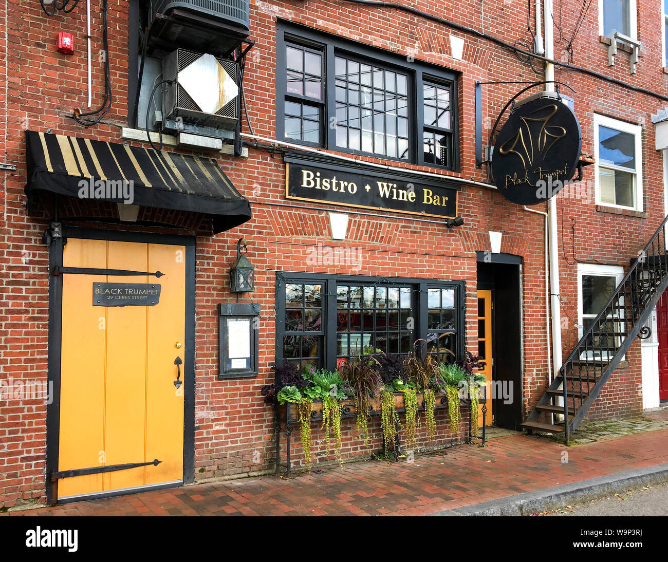 Brick warehouses hires stock photography and images Alamy