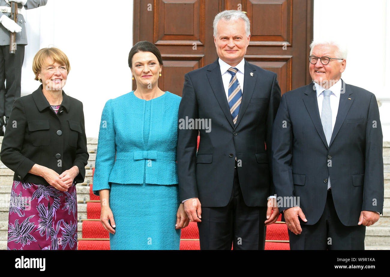Berlin, Germany. 15th Aug, 2019. President Frank-Walter Steinmeier and his wife Elke Büdenbender (l) receive the Lithuanian President and his wife Diana Nausediene in front of Bellevue Palace, Gitanas Nauséda. Credit: Wolfgang Kumm/dpa/Alamy Live News Stock Photo