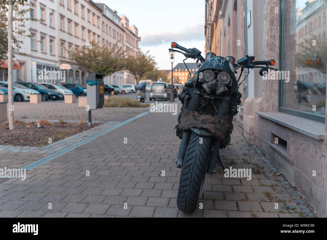 Old rusty motorcycle hi-res stock photography and images - Alamy