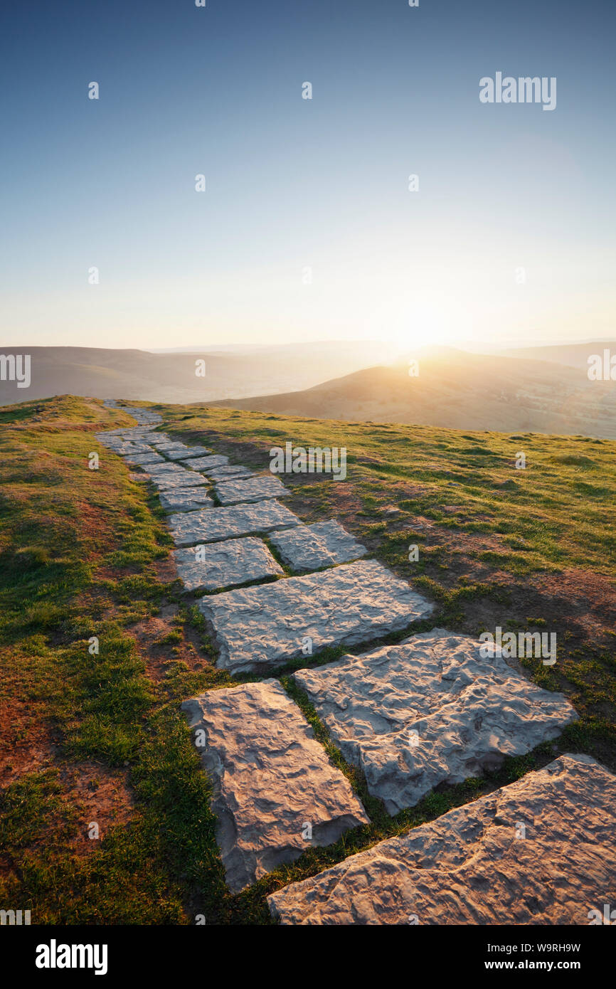 Footpath from Mam Tor to Lose Hill. Sunrise. Peak District National Park. Derbyshire. UK. Stock Photo