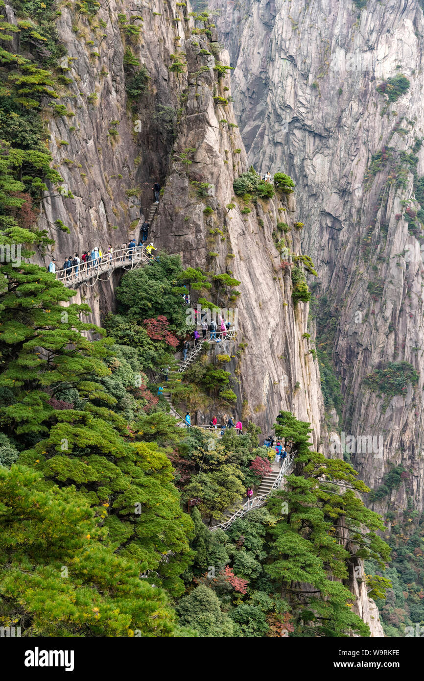 Asia, China, Chinese, Anhui Province, Mount Huangshan, UNESCO, World Heritage, Yellow Mountain *** Local Caption *** Stock Photo