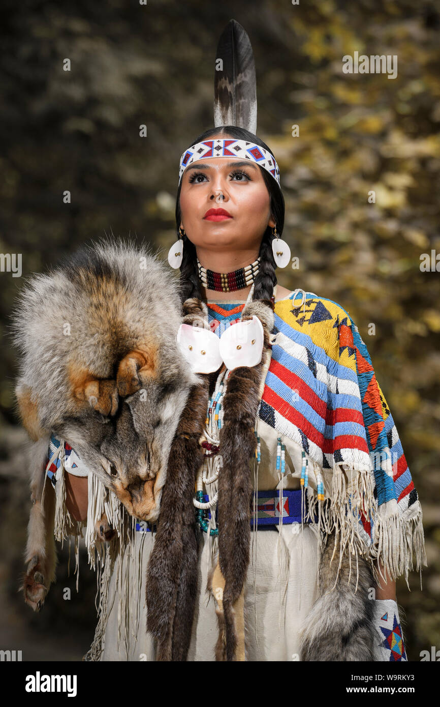 Yakima indian hires stock photography and images Alamy