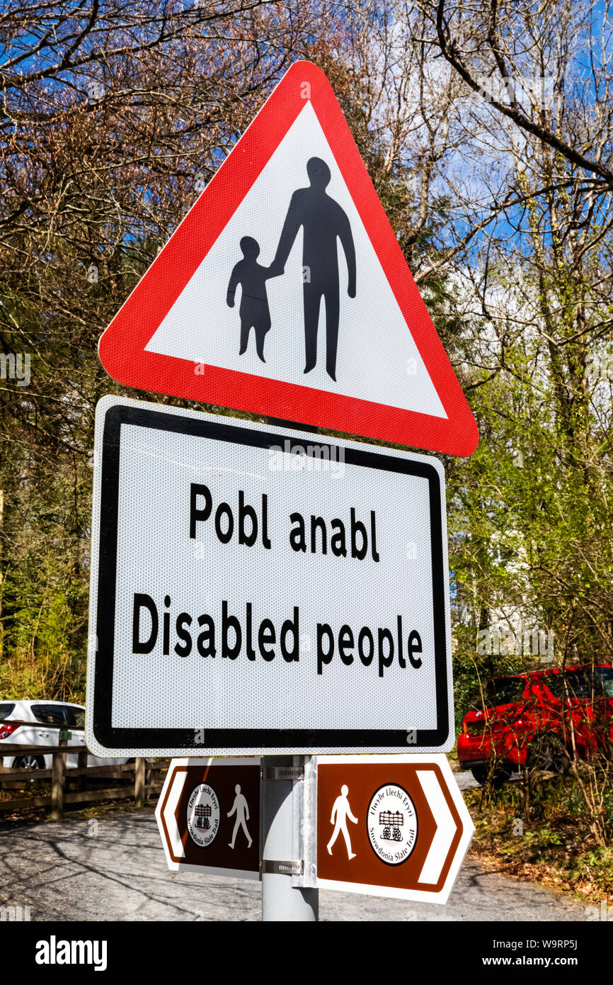 Wales, Gwynedd, Snowdonia National Park, Dual Language Road Sign ...