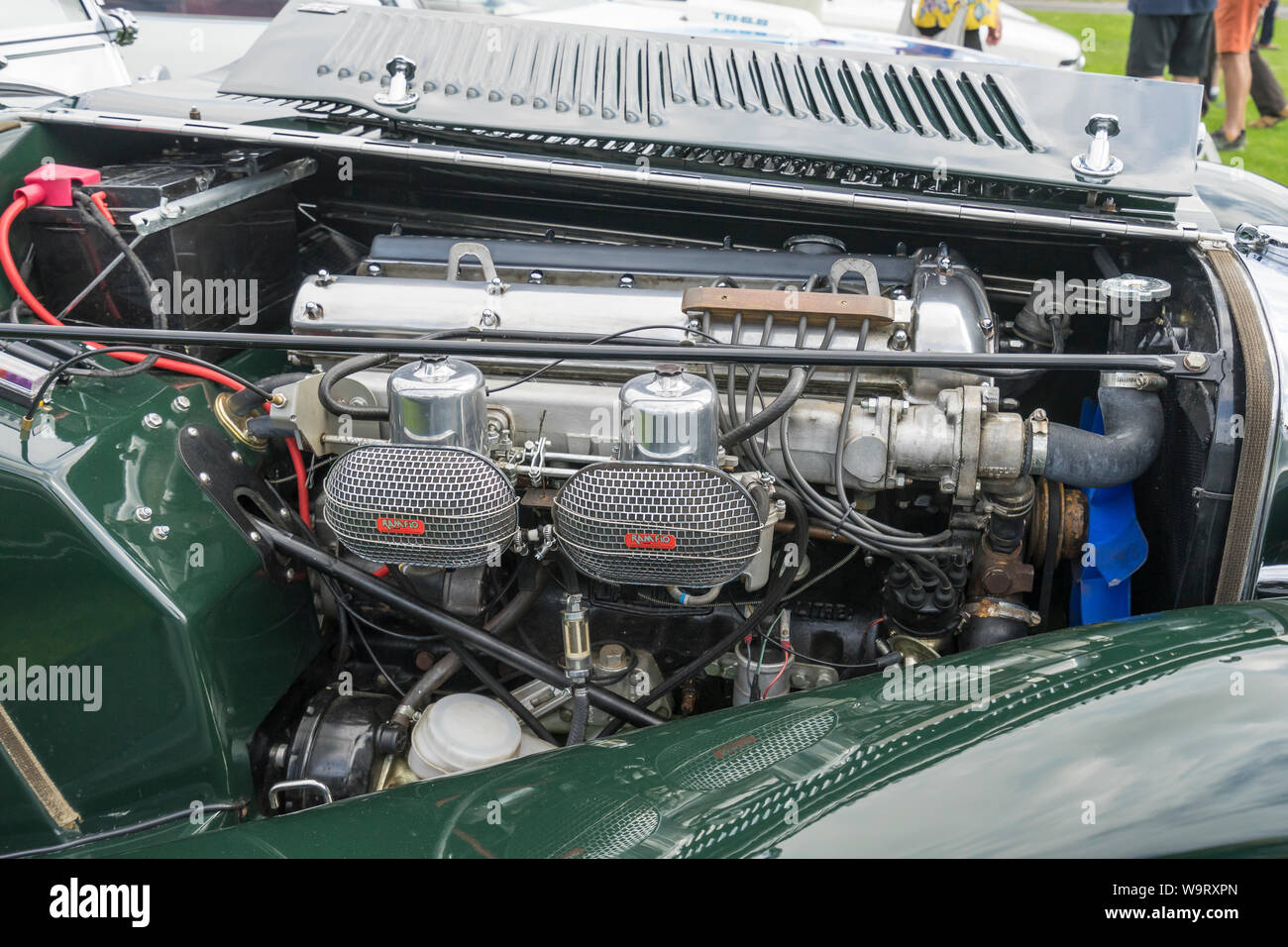 Jaguar XK 42 Engine and twin carburetors in Jaguar SS 100 classic car Stock Photo