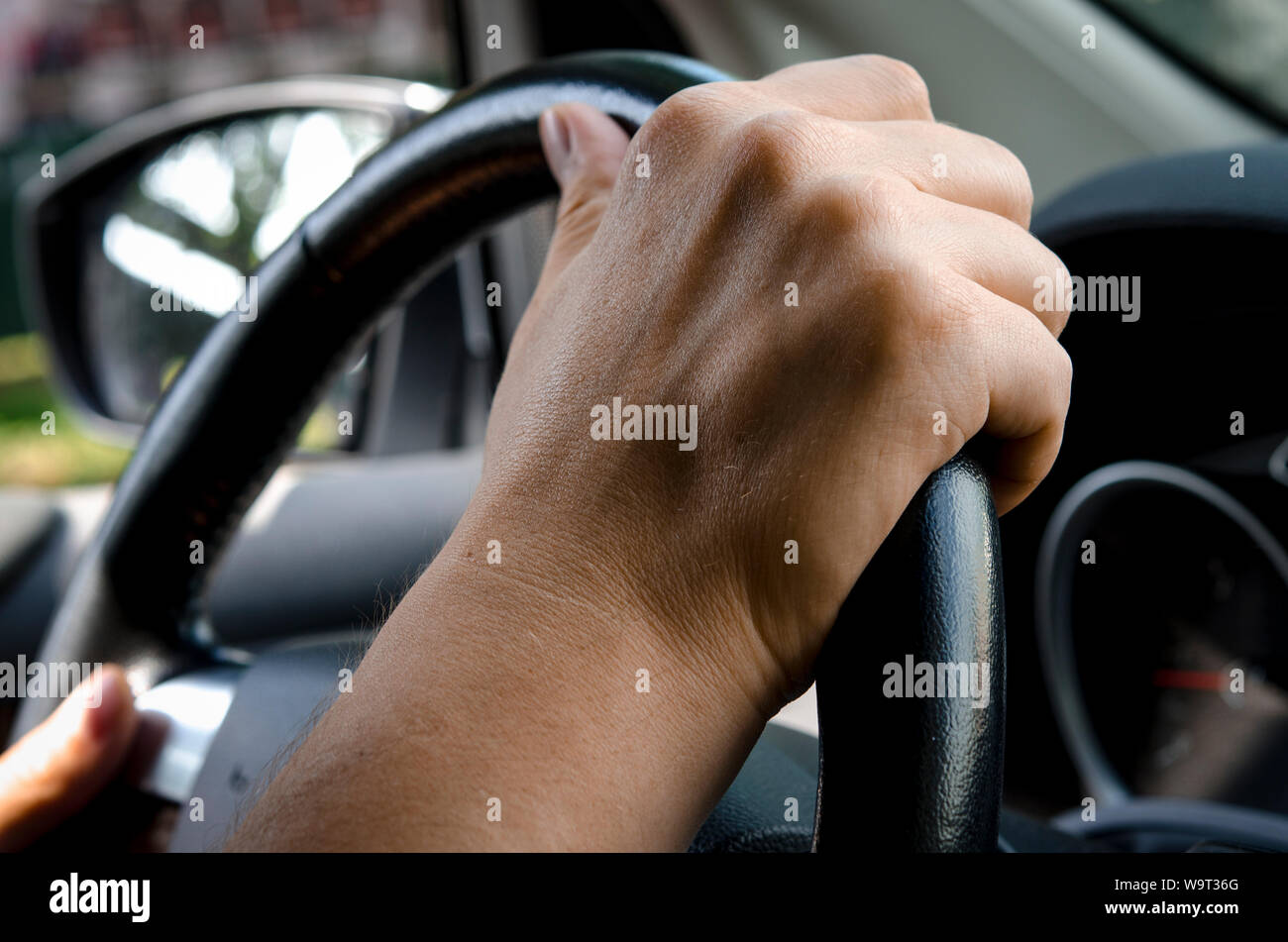 Hands steering wheel angry hi-res stock photography and images - Alamy