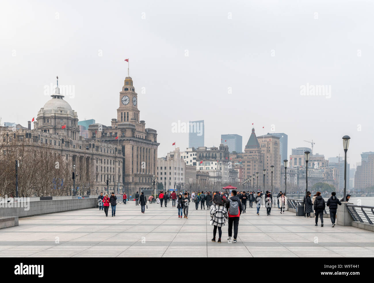 The Bund (Waitan), Huangpu River and Pudong skyline in early March 2019 when the AQI (Air Quality Index) was over 200, Shanghai, China Stock Photo