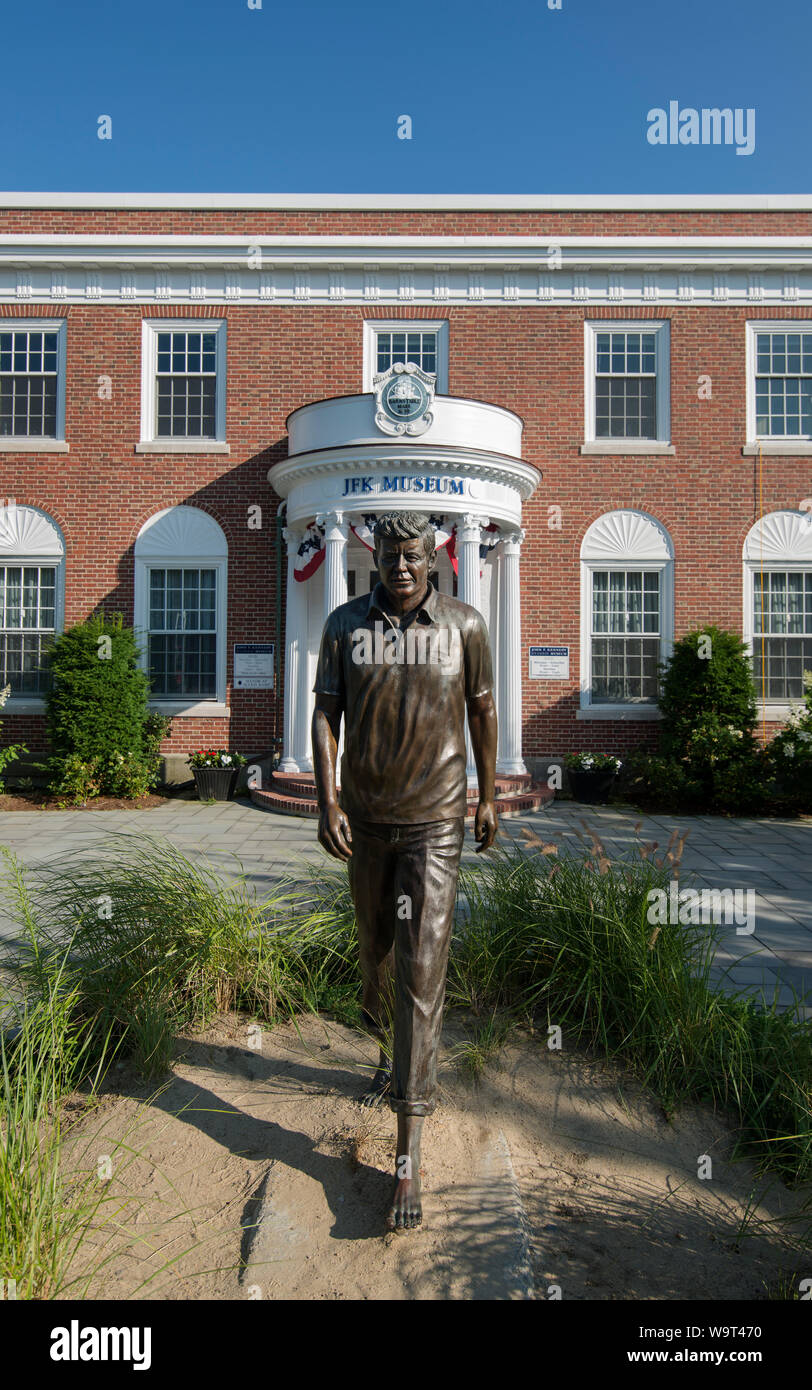 Life Sized Bronze Statue Of John F Kennedy Jfk By Sculptor David