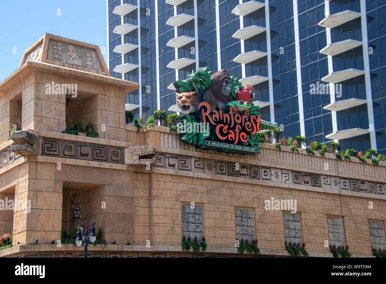Rainforest Cafe High Resolution Stock Photography And Images Alamy