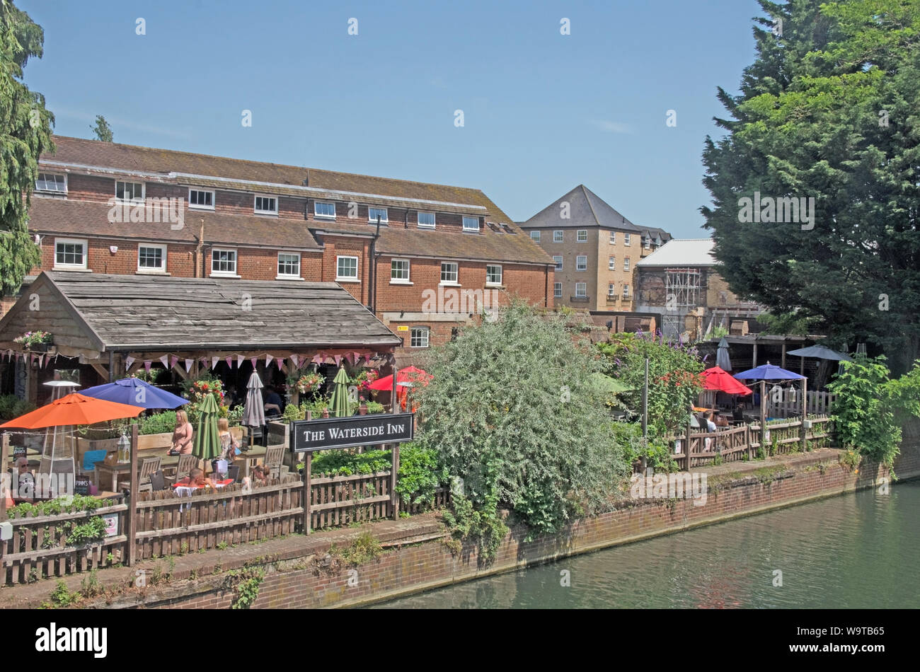Ware Waterside Inn Pub by River Lea Hertfordshire Stock Photo