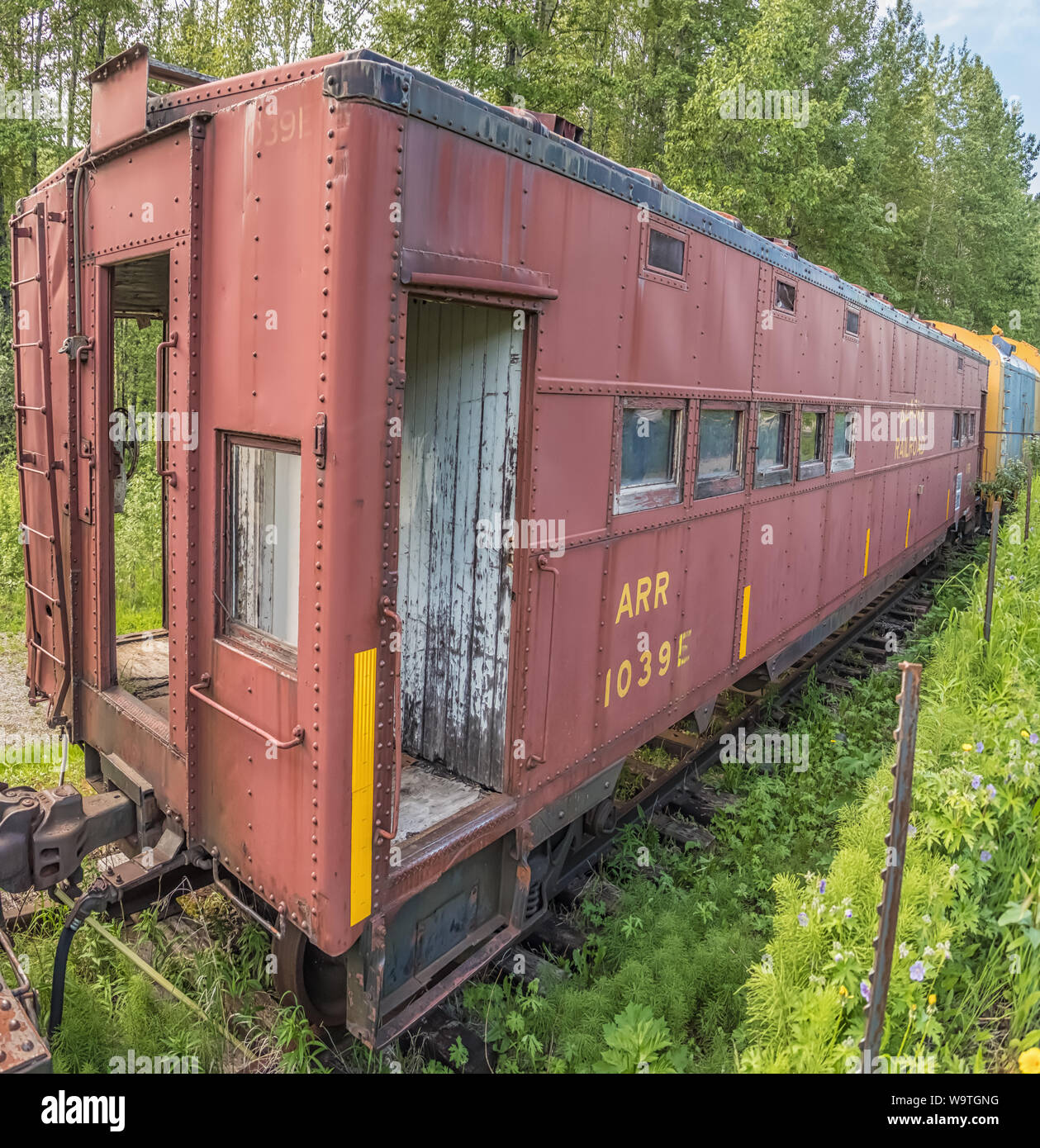 Disused Railroad Car (Caboose) at Curry, a stop between Talkeetna and Hurricane Gulch on the Alaska Railroad Hurricane Turn Train, Alaska Stock Photo