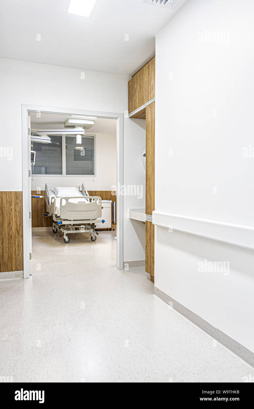 Hospital isolation room hires stock photography and images Alamy