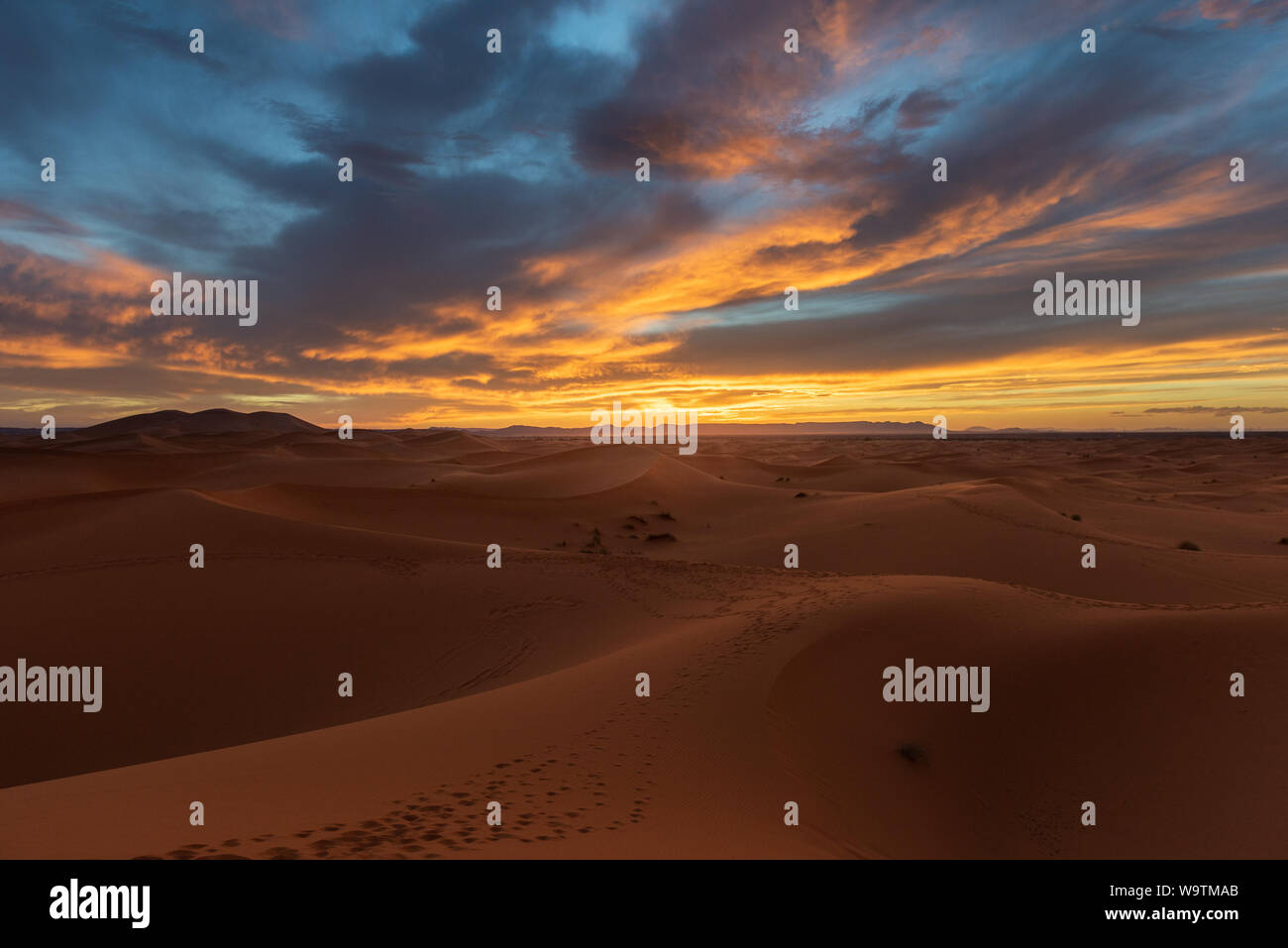 Sand dunes in the Sahara Desert at sunset, Morocco Stock Photo - Alamy