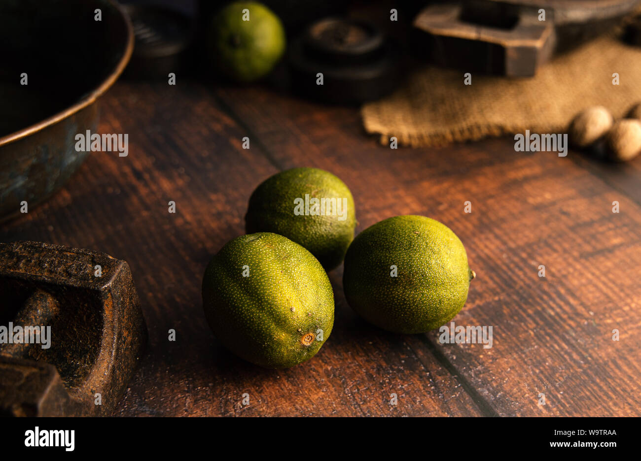 Fresh Limes farmhouse kitchen Stock Photo Alamy