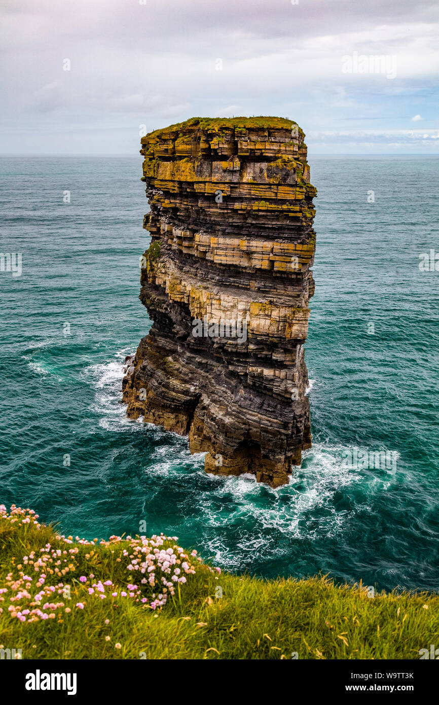 Ireland sea cliff cliffs hires stock photography and images Alamy