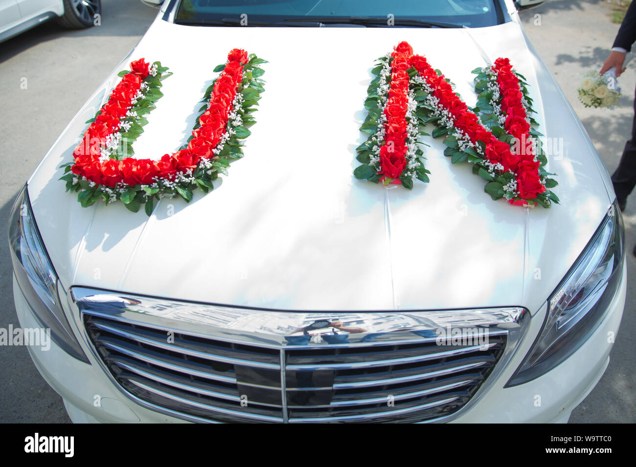 20 Best Wedding Car Decoration Ideas In India 2023  Wedding car decorations,  Wedding car deco, Car decor