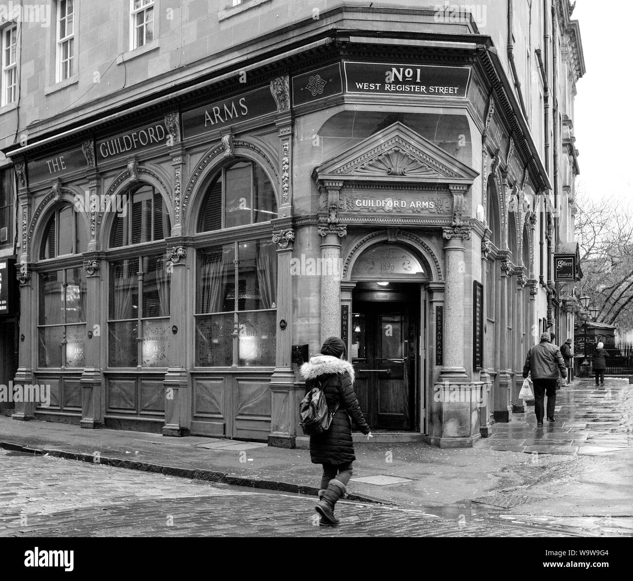 The Guildford Arms, 1 West Register St, Edinburgh EH2 2AA - Classic Edinburgh New Town Victorian Bar & Restaurant. Stock Photo