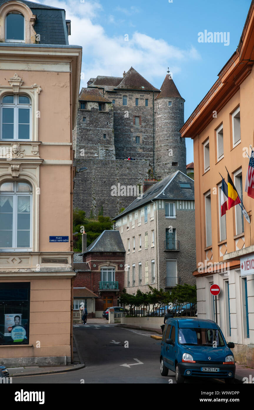 View of Dieppe castle museum from Place Camille Saint-Saëns with the memorial to 19 August 1942 to the right. Stock Photo