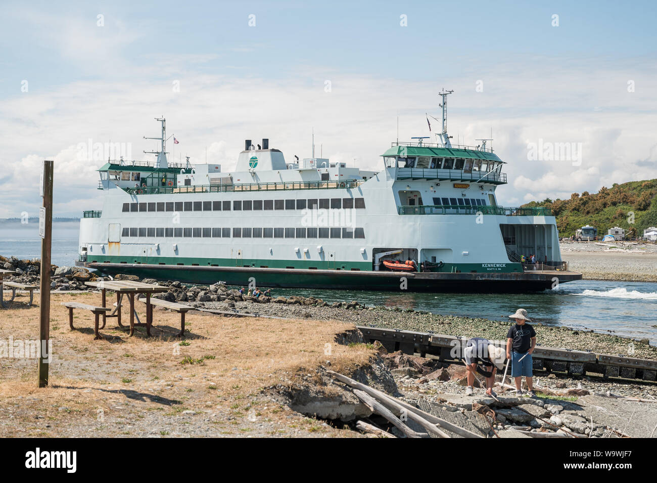 The Washington State ferry Kennewick leaves the Coupeville ferry dock