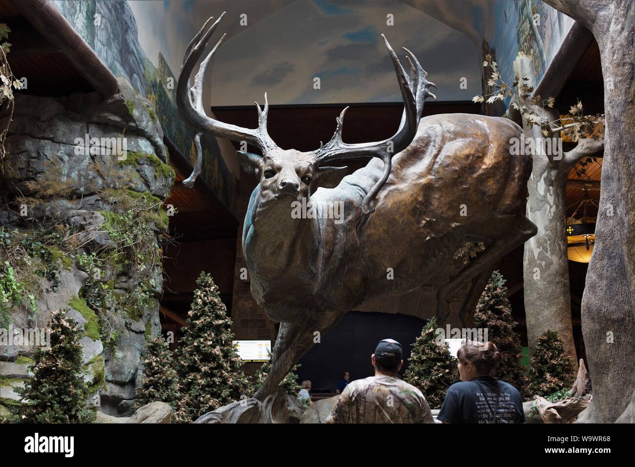 A giant buck sculpture on display at Bass Pro Shop in Springfield, MO, USA  Stock Photo - Alamy