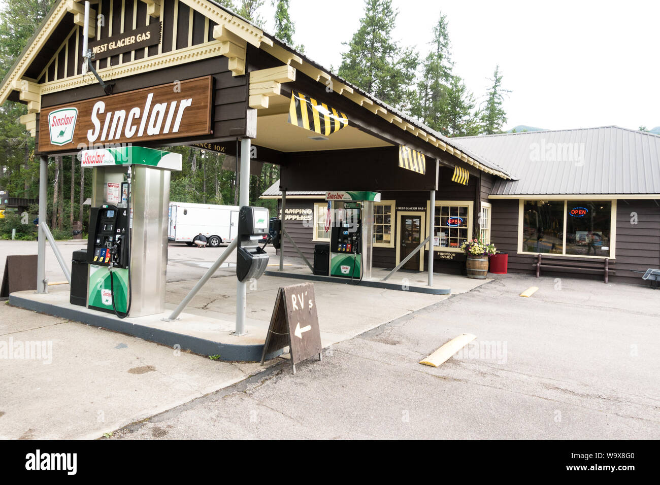 Sinclair gas station hires stock photography and images Alamy