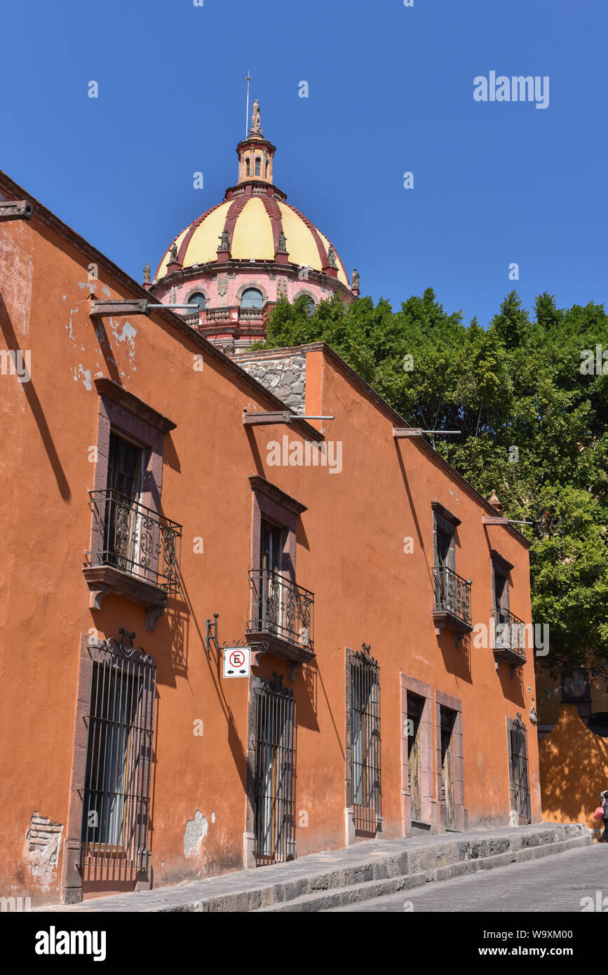 Street scene, San Miguel de Allende, Mexico Stock Photo