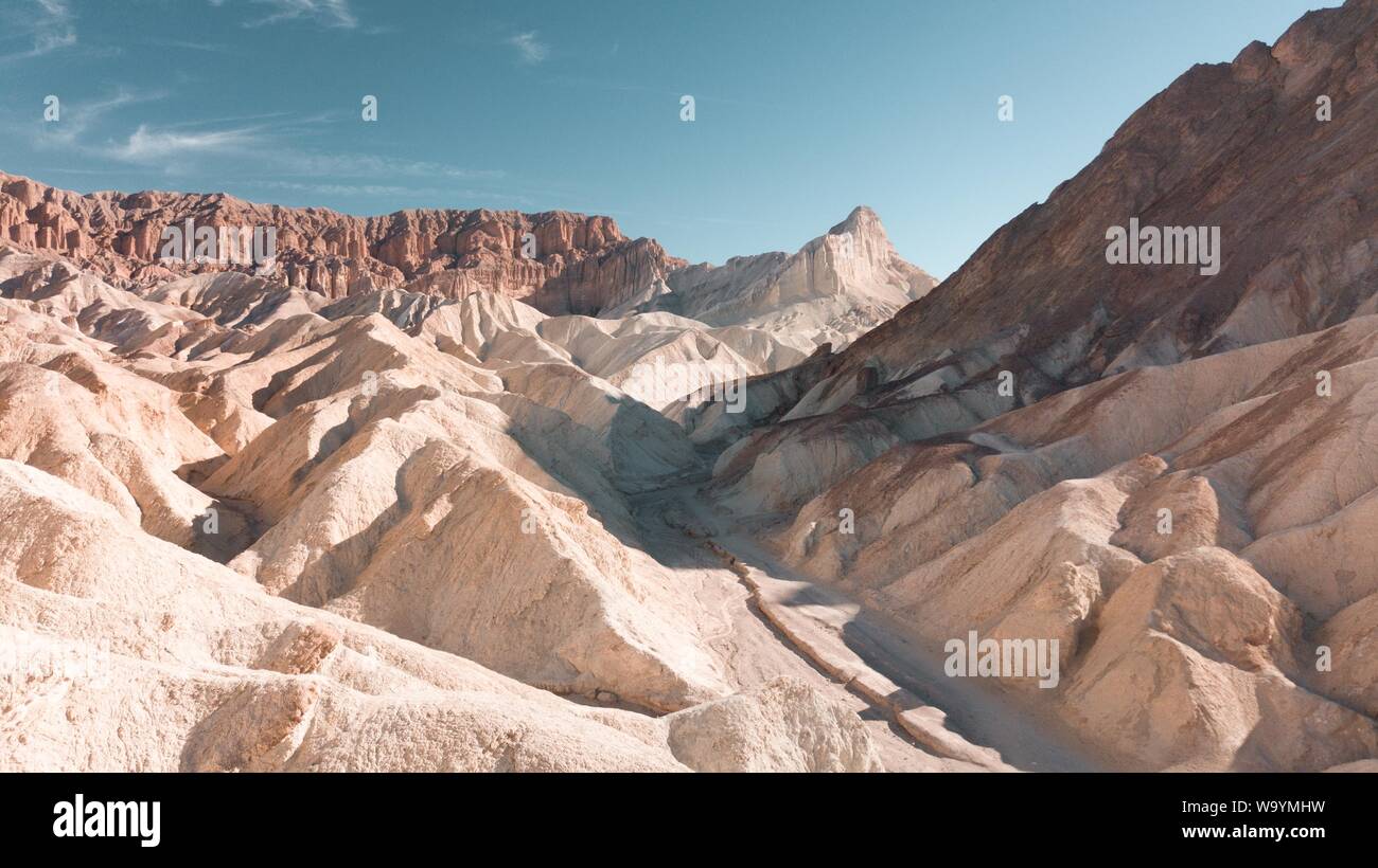 Beautiful shot mighty mountain hi-res stock photography and images - Alamy