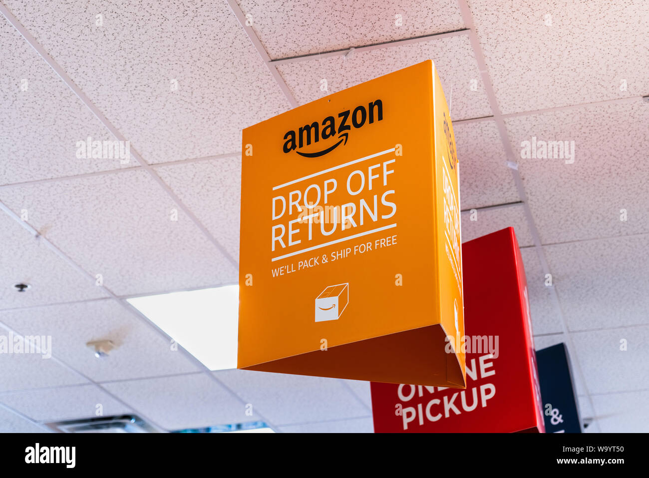 Store drop off logo hires stock photography and images Alamy