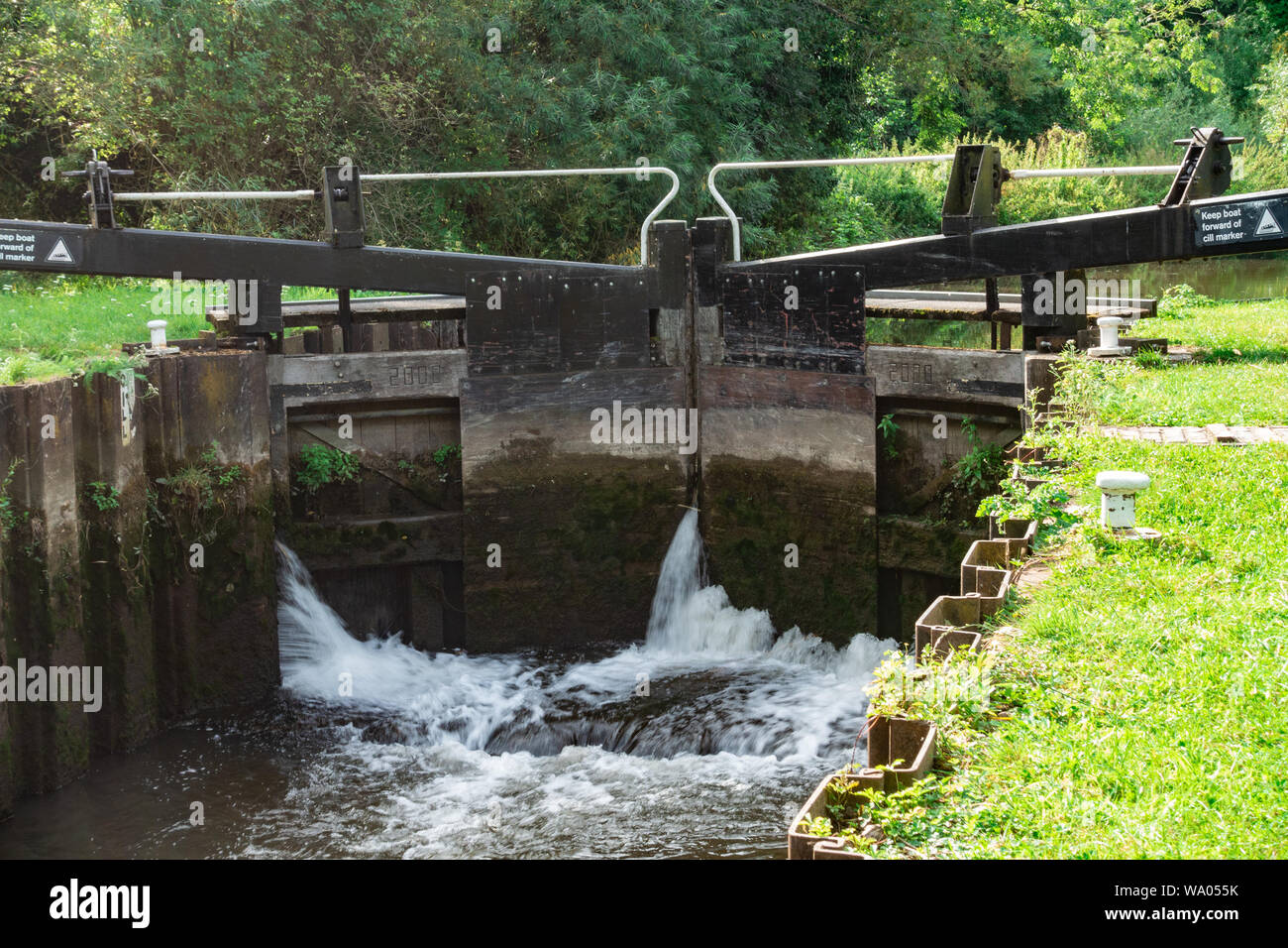 A lock on the River Kennet Stock Photo - Alamy