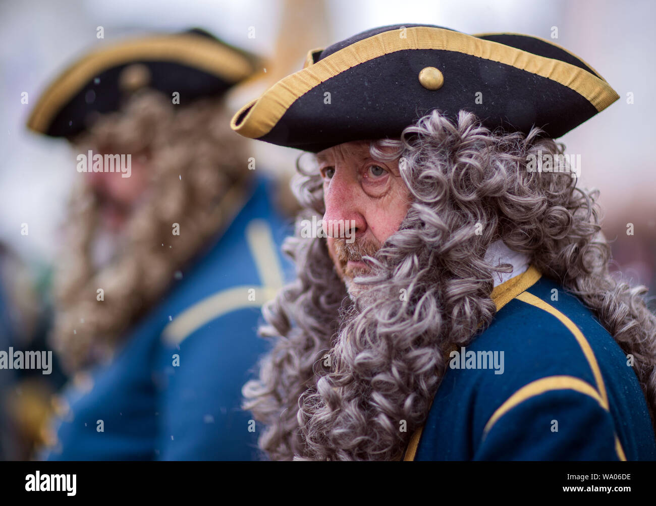 шведов к чему снится император