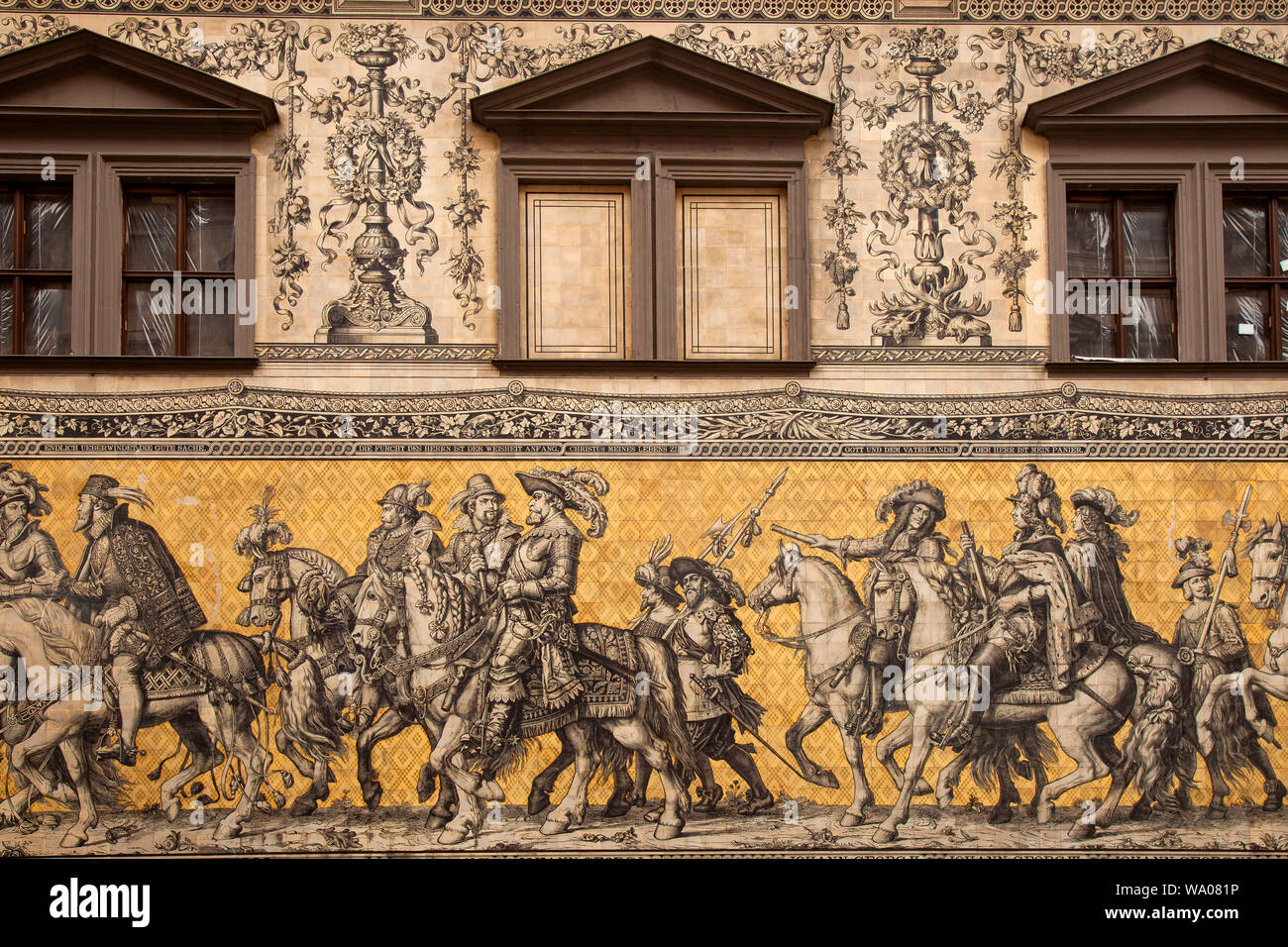 Mural 'Fürstenzug' Facade of the Stallhof at the Augustusstraße, Dresden, Saxony, Germany, Europe, 30057008 *** Local Caption *** Stock Photo