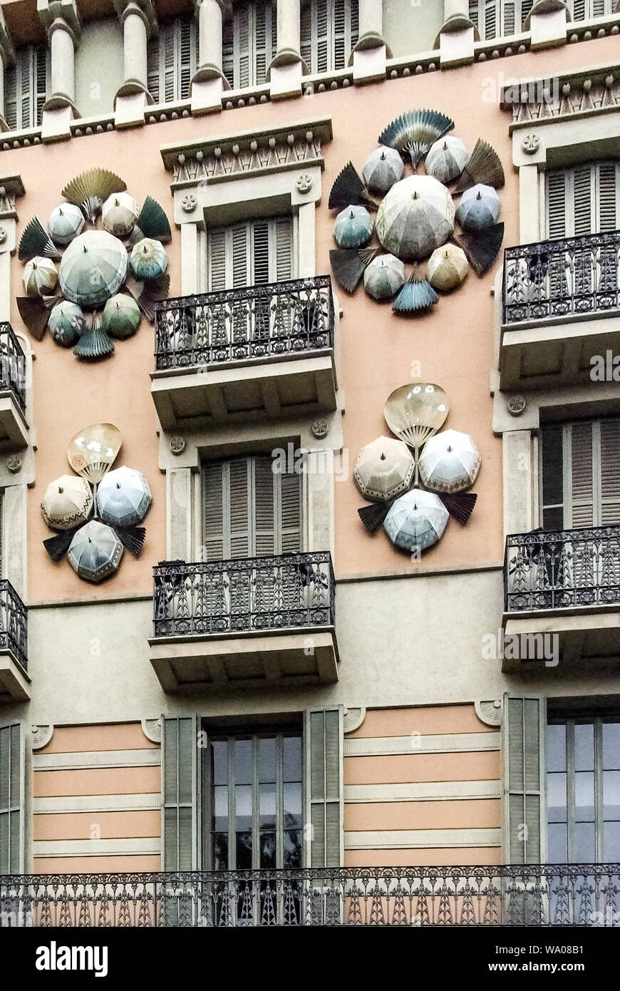 Barcelona,Casa Bruno Cuadros,Catalonia,La Rambla,Ramblas,Spain,The