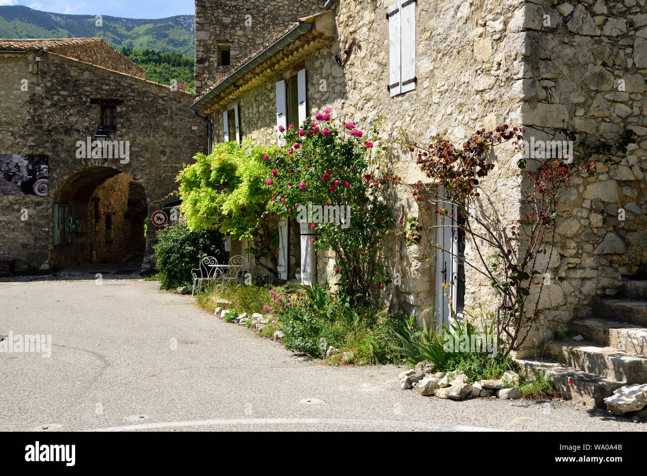 Brantes, Village, Mountain, Mont Ventoux, Vaucluse Department, Provence ...