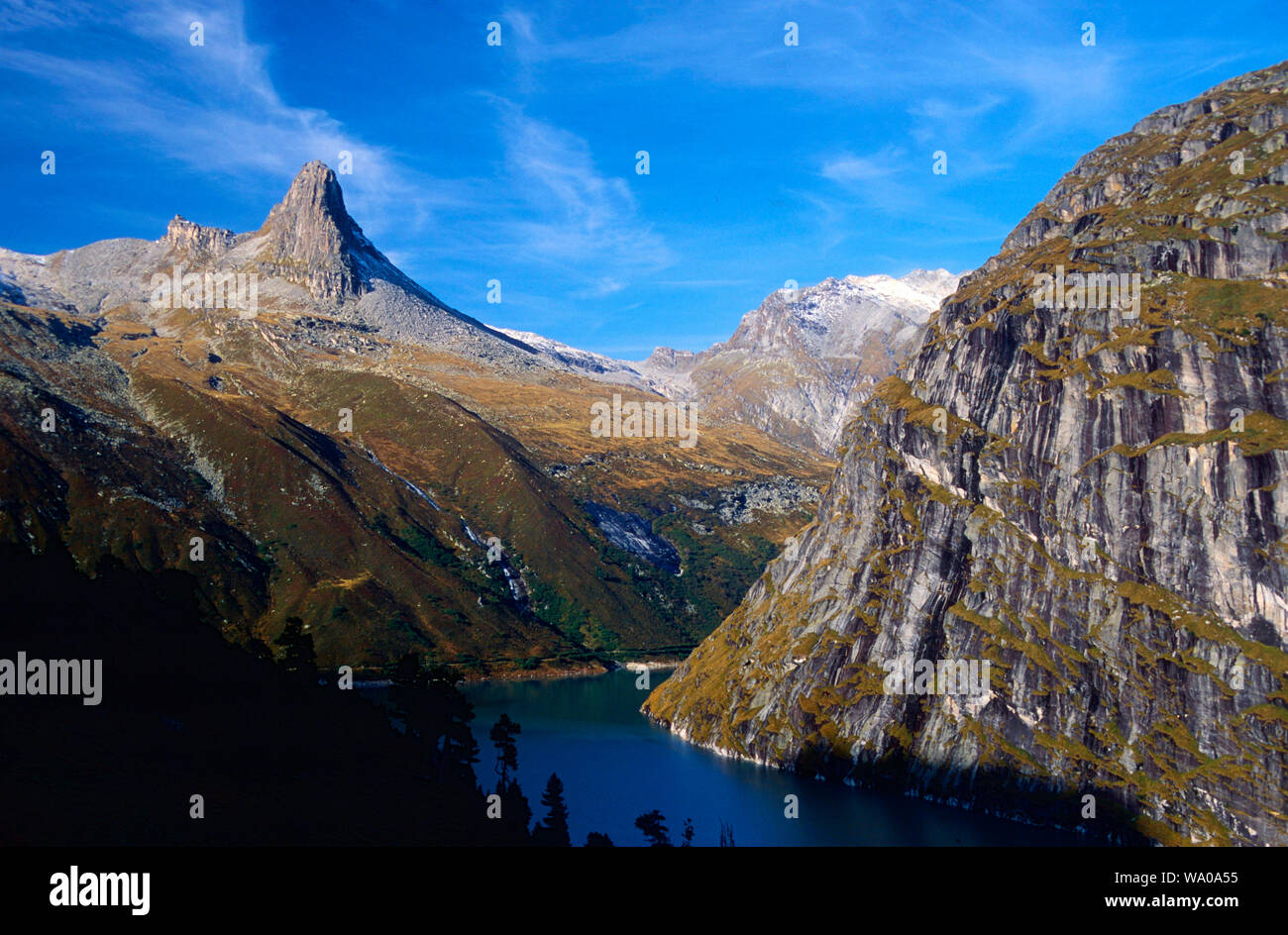 Zervreilasee, reservoir, mountain, Zervreilahorn, rock faces, Vals, Canton of Graubünden, Switzerland, 30074776 Stock Photo