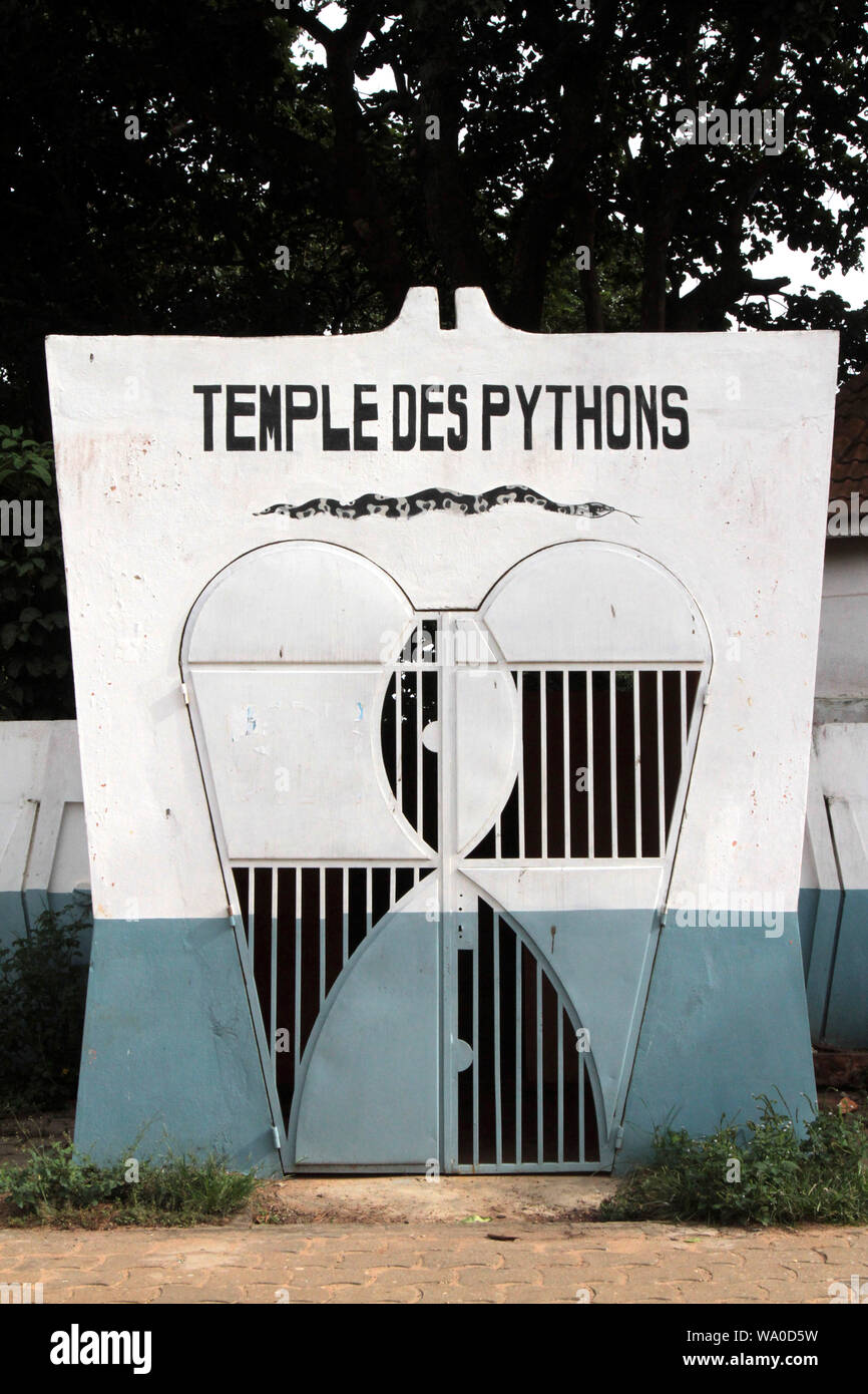 Temple des Pythons. Ouidah. Bénin. / Temple of Pythons. Ouidah. Benin. Stock Photo
