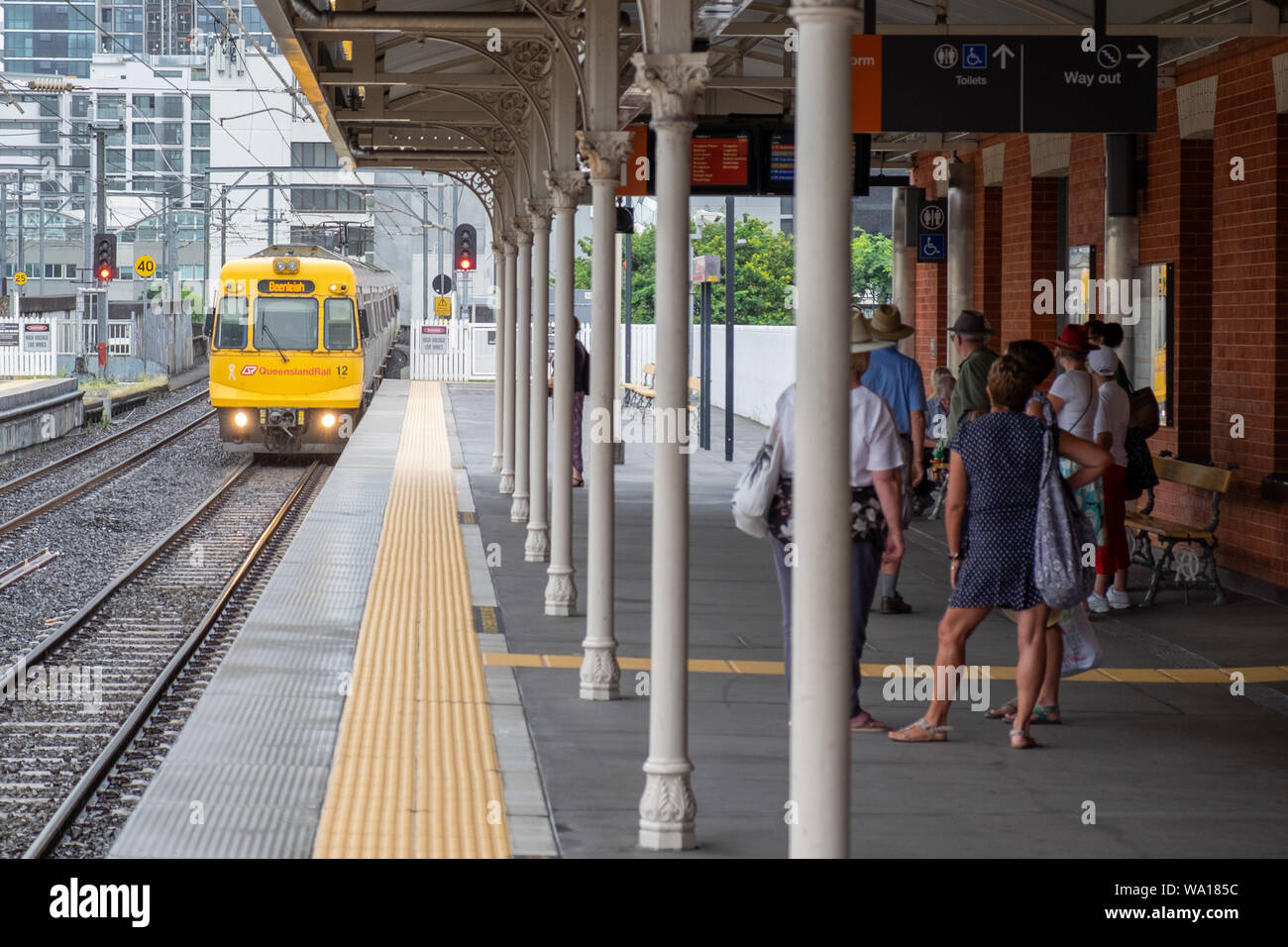 Train arriving at South Brisbane Railway Station, Brisbane, Queensland, Australia Stock Photo