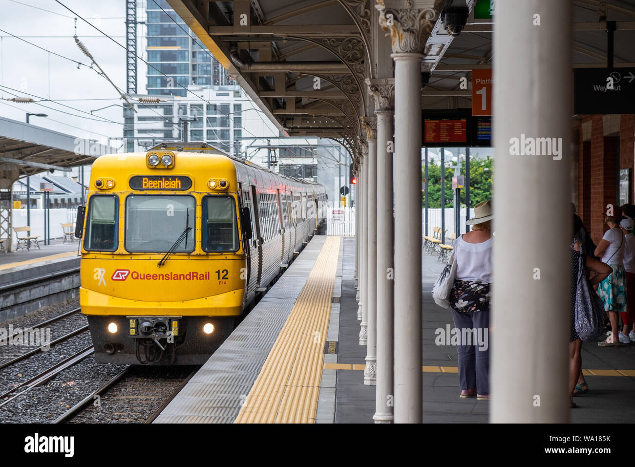 Train arriving at South Brisbane Railway Station, Brisbane, Queensland, Australia Stock Photo