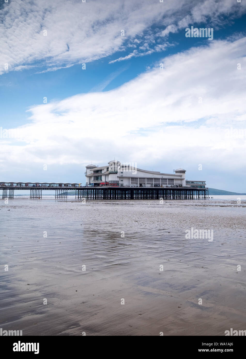 Weston-Super-Mare Grand Pier and beach Stock Photo