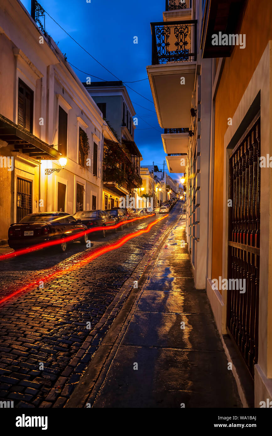 Streaking lights, cobblestones and Spanish Colonial buildings, Old San