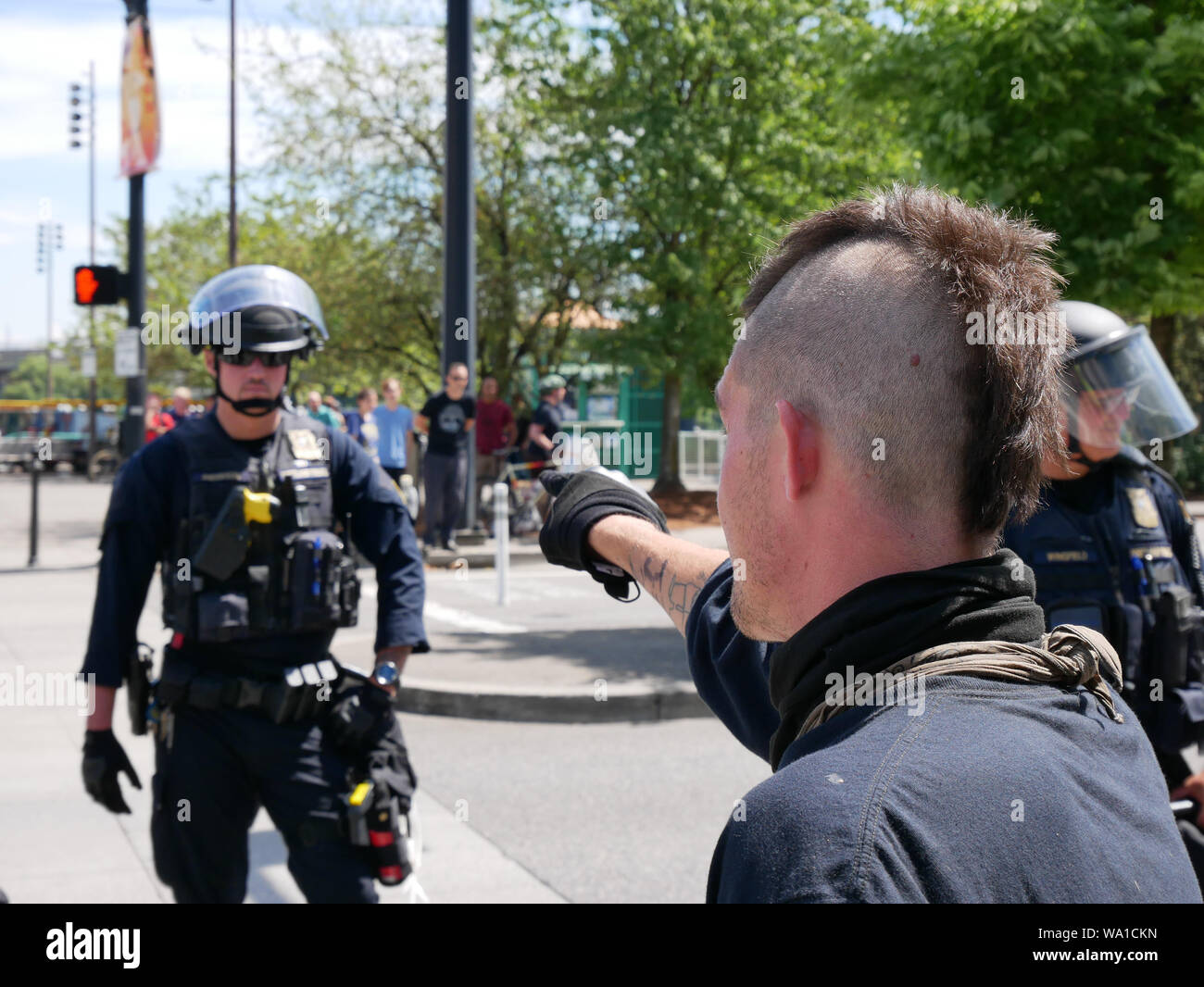 Antifa protest portland oregon hi-res stock photography and images - Alamy