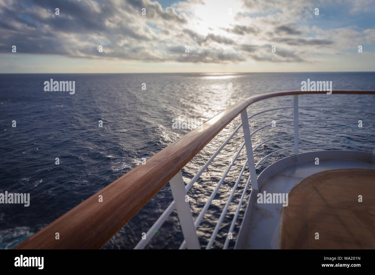Sun reflections on the sea seen from the cruise ship deck ...